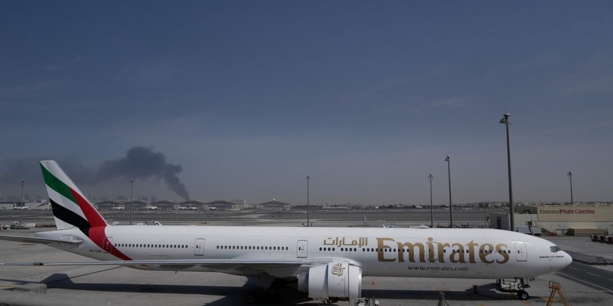 Două avioane din Dubai, spre București: Când vor aduce românii blocați?