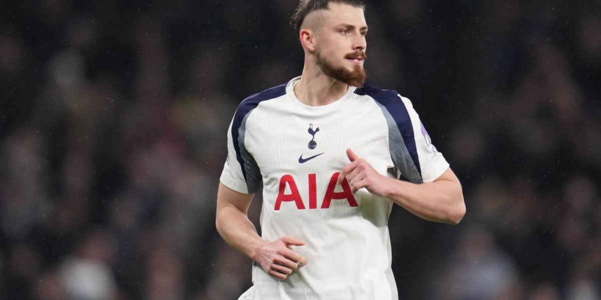 Radu Drăgușin, out de la Tottenham Hotspur! Motivul rar pentru care nu va fi pe teren