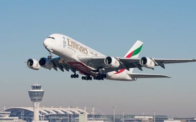 Emiratele Arabe Unite redeschid spațiul aerian, cu zeci de zboruri pe oră Emiratele Arabe Unite (EAU) au deschis coridoare aeriene sigure, în coordonare cu țările din Golf, cu o capacitate actuală de 48 de zboruri pe oră, a anunțat marți Abdulla bin Touq Al Marri, ministrul Economiei și Turismului