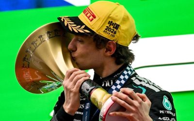 Kimi Antonelli, senzația de la Shanghai: Italia revine pe podiumul suprem al Formulei 1 Shanghai a fost scena unei demonstrații de forță din partea tânărului pilot italian Kimi Antonelli, care a dominat Marele Premiu al Chinei și a adus Italia înapoi pe cea mai înaltă treaptă a podiumului de Formula 1