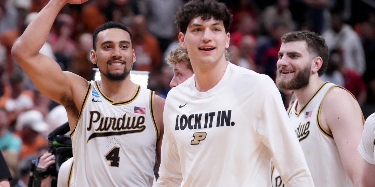 Purdue basketball fan reactions to Trey Kaufman-Renn March Madness shot