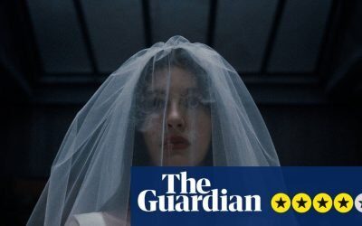 O viitoare mireasă, prinsă într-un coșmar: noua serie horror promite nopți nedormite Noua serie horror „Something Very Bad Is Going to Happen”, produsă de Netflix, promite să țină telespectatorii cu sufletul la gură