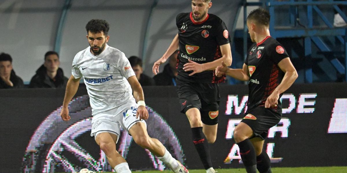 Farul, repetiție înainte de play-out » A început partida