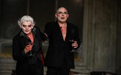 „Faust” de la Sibiu revine pe scenă: Biletele, scoase la vânzare vineri Spectacolul „Faust”, în regia lui Silviu Purcărete, prezentat de Teatrul Radu Stanca din Sibiu, revine cu o serie de 12 reprezentații