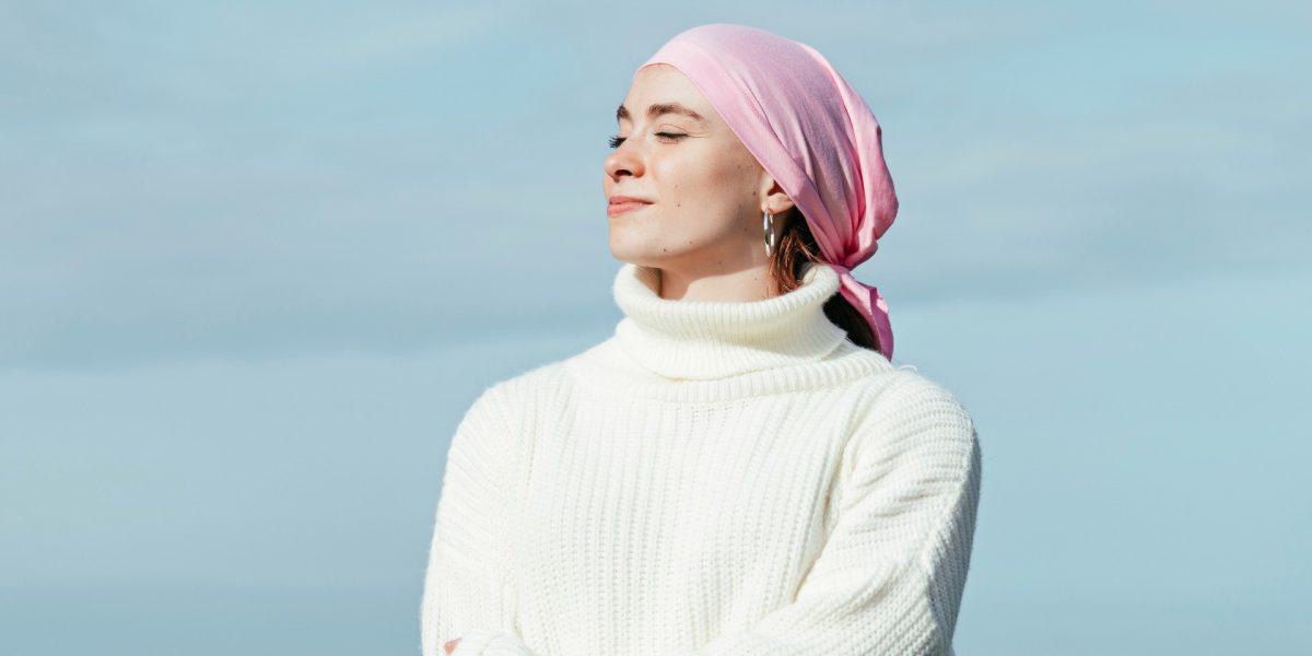 Chirurgia sânului și impactul asupra calității vieții, un studiu relevator Intervențiile chirurgicale pentru cancerul mamar au un impact major asupra calității vieții pacientelor, iar tehnicile moderne, precum chirurgia conservatoare și reconstrucția mamară, îmbunătățesc semnificativ recuperarea, potrivit unei meta-analize recente