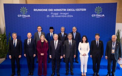 G7: Discuții dificile despre Iran și Ucraina la reuniunea miniștrilor de externe Reuniunea miniștrilor de externe din grupul G7, desfășurată recent în Franța, s-a încheiat cu o declarație comună, însă discuțiile au fost marcate de divergențe importante legate de conflictul din Iran și de sprijinul acordat Ucrainei