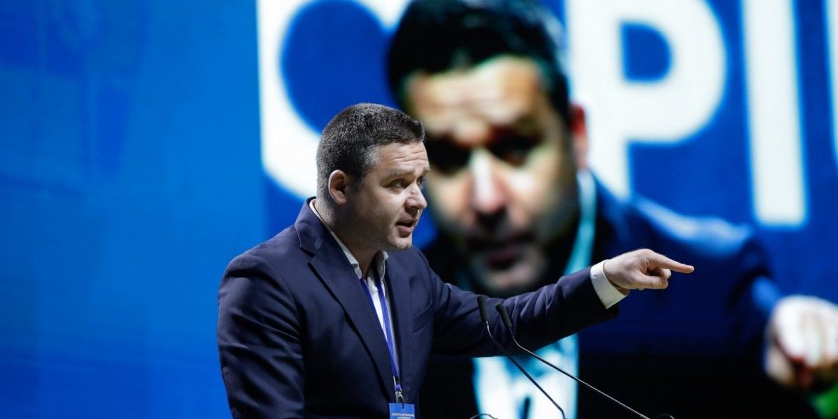 Ciucu recunoaște degradarea Bucureștiului și promite măsuri concrete Primarul general al Capitalei, Ciprian Ciucu, a tras un semnal de alarmă cu privire la starea orașului, recunoscând public problemele grave de degradare urbană și dezordine