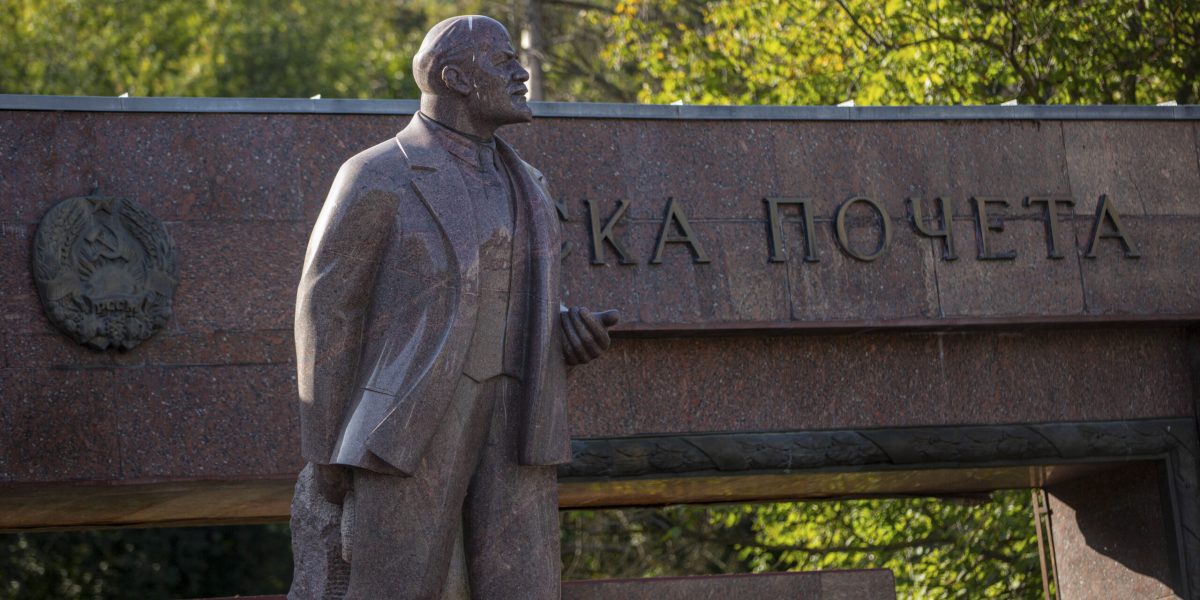 Ce soartă au partidele comuniste est-europene după 1989