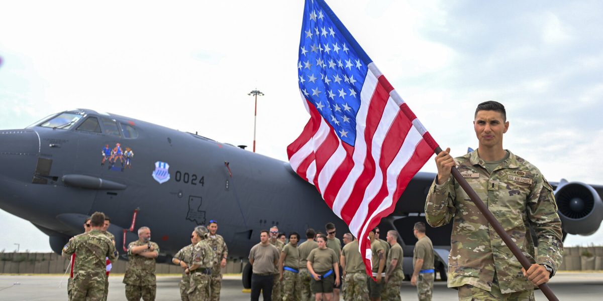 Bulgaria mută avioane cisternă americane pe un aeroport militar Ministerul Apărării de la Sofia intenționează să mute avioane cisternă americane de pe Aeroportul „Vasil Levski”, un aeroport civil, pe un aeroport militar
