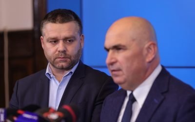 Bolojan propune extinderea reședințelor de județ și o nouă modalitate de împărțire a banilor în București Premierul Ilie Bolojan a declarat că municipiile reședință de județ ar trebui să se extindă în localitățile limitrofe, pentru o dezvoltare unitară a zonelor metropolitane