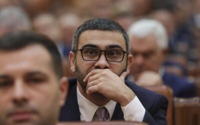 Ajutor financiar pentru pensionari: plățile ar putea fi amânate din cauza unor întârzieri Pensionarii cu venituri lunare sub 3.000 de lei ar putea primi mai târziu sprijinul financiar promis, din cauza unor întârzieri legislative