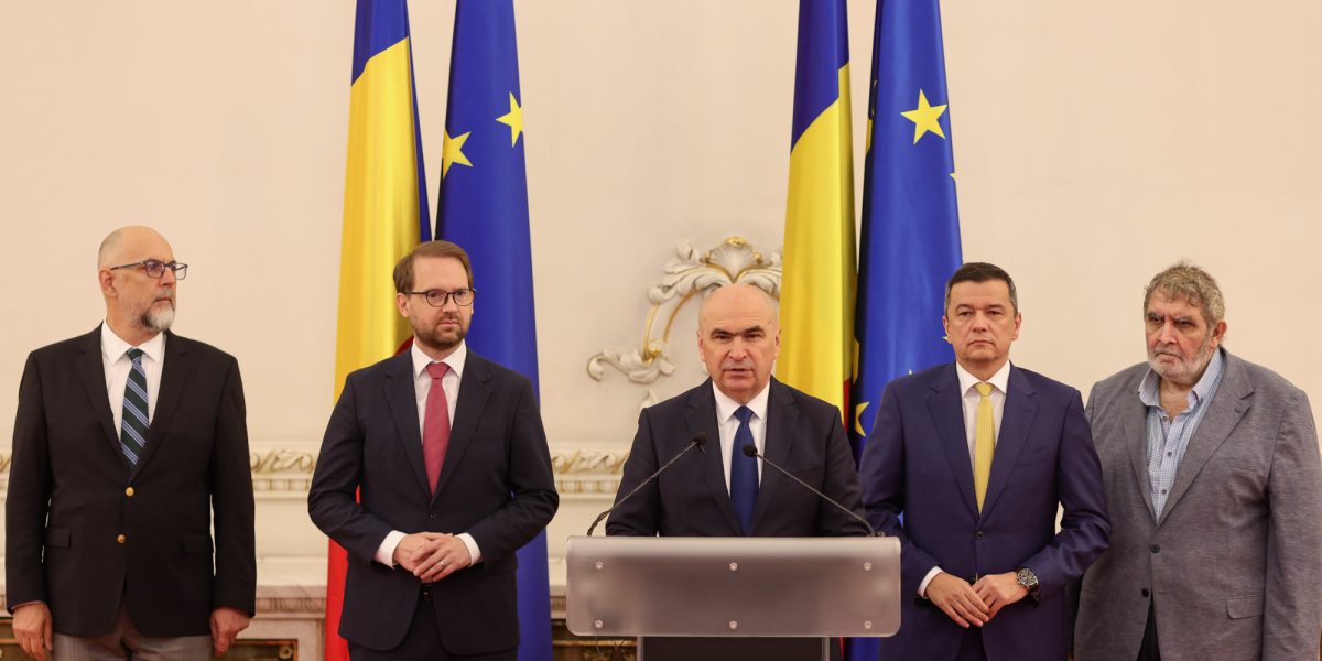 Bolojan: Disputele din coaliție, negate de premier, confirmate de PSD Premierul Ilie Bolojan dezminte public disputele dintre partidele din coaliția de guvernare, afirmând că ședința de miercuri a fost lipsită de tensiuni