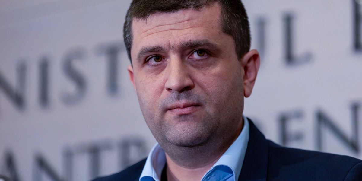 Deveselu, piesa centrală a apărării antirachetă românești, evaluată de ministrul apărării Scutul antirachetă de la Deveselu reprezintă un pilon fundamental al securității naționale, conform declarațiilor ministrului Apărării, Radu Miruță