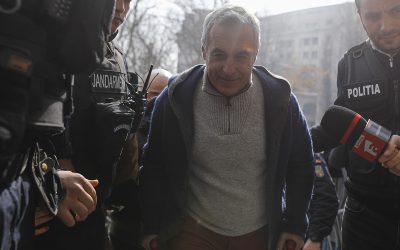 Nu am înființat și nu conduc un partid, declară oficial