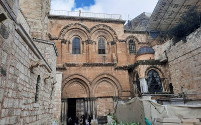 Incident la Ierusalim: Patriarhul latin, împiedicat să celebreze slujba de Duminica Floriilor Poliția israeliană a restricționat accesul Patriarhului latin al Ierusalimului, cardinalul Pierbattista Pizzaballa, în Biserica Sfântului Mormânt, în ziua de Duminica Floriilor catolice