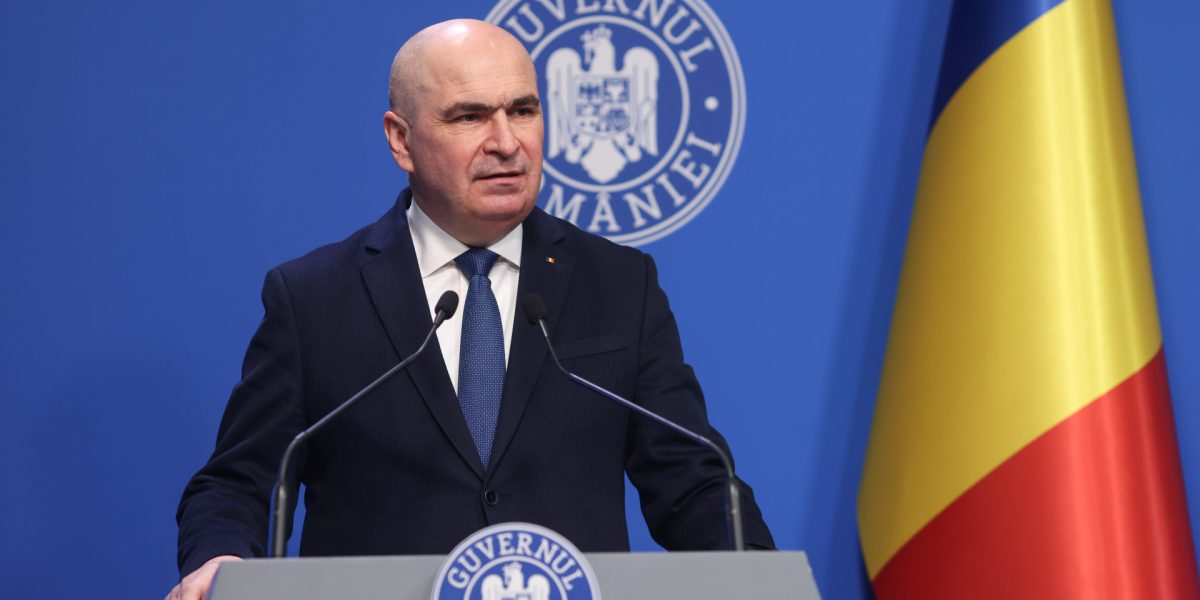 Premierul Bolojan acuză abuzuri în programul de subvenții pentru angajări vulnerabile Aproximativ 6.800 de firme au beneficiat de sprijin financiar din partea statului prin intermediul unui program menit să faciliteze angajarea persoanelor cu dificultăți pe piața muncii