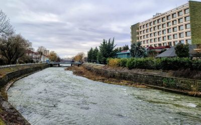 Vreme rece în Maramureș: Temperaturi sub cele normale, cer variabil Maramureșenii se pot aștepta la o zi răcoroasă, cu temperaturi ușor sub valorile normale pentru această perioadă