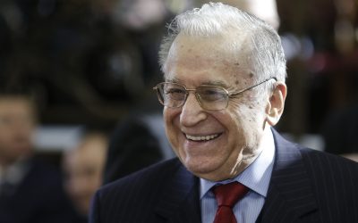 Iliescu văzut prin ochii unui diplomat francez: o radiografie a tranziției Deputatul PSD Ionuț Vulpescu a distribuit pe rețelele de socializare o postare amplă în care prezintă modul în care fostul președinte Ion Iliescu este descris în memoriile diplomatului francez Philippe Étienne