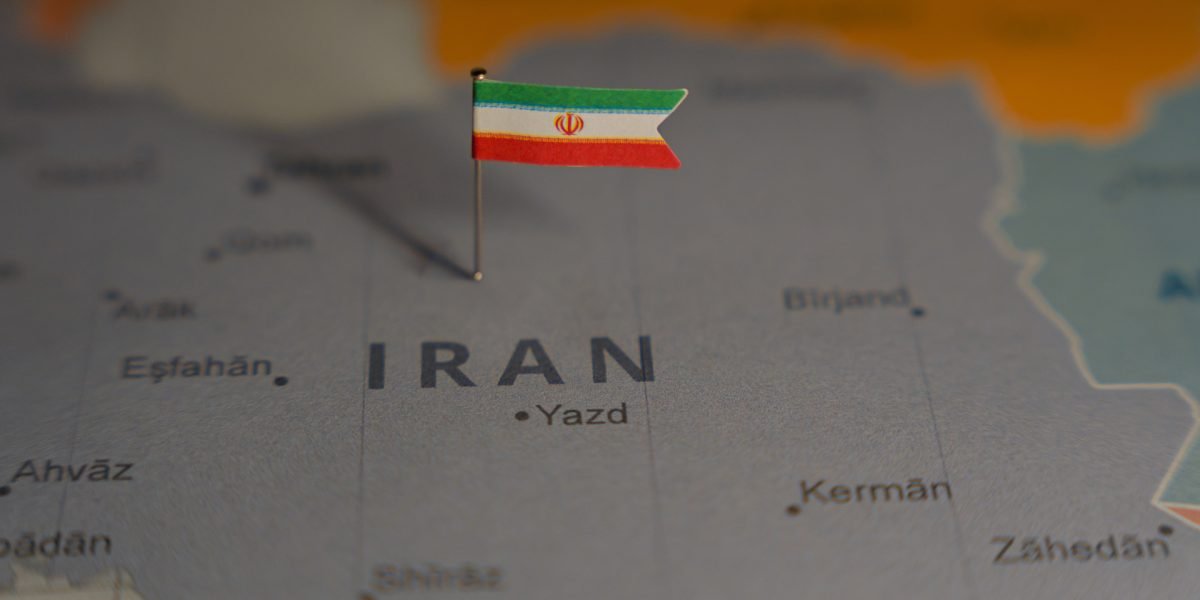 Noi bombardamente și atacuri în a opta zi de conflict SUA-Israel-Iran Sâmbătă, a opta zi de conflict între Statele Unite, Israel și Iran a fost marcată de noi bombardamente în Teheran și atacuri asupra Tel Avivului