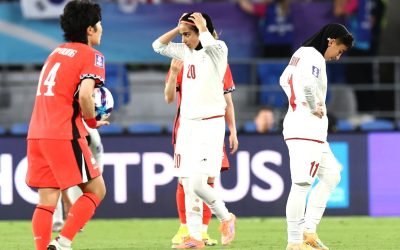 Gest de protest pe fondul tensiunilor din iran: fotbalistele au refuzat imnul național Naționala feminină de fotbal a Iranului a refuzat să intoneze imnul național înaintea meciului cu Coreea de Sud, pierdut cu scorul de 3-0
