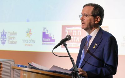 Donald Trump cere grațierea imediată a premierului Netanyahu Fostul președinte american, Donald Trump, a cerut public președintelui israelian Isaac Herzog să îl grațieze de urgență pe premierul Benjamin Netanyahu