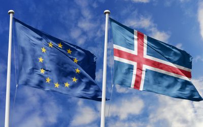 Islanda va organiza un referendum pentru aderarea la UE Guvernul Islandei va supune la vot, pe 29 august, un referendum pentru reluarea negocierilor de aderare la Uniunea Europeană