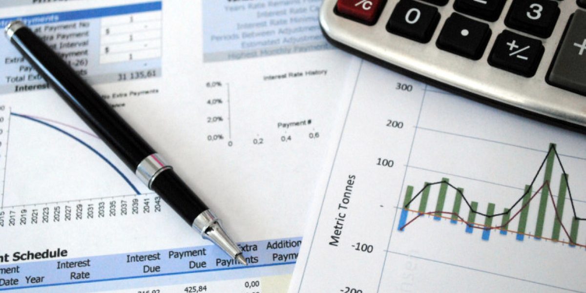 Bolojan: Piața de energie scumpă din cauza tolerării „băieților deștepți”