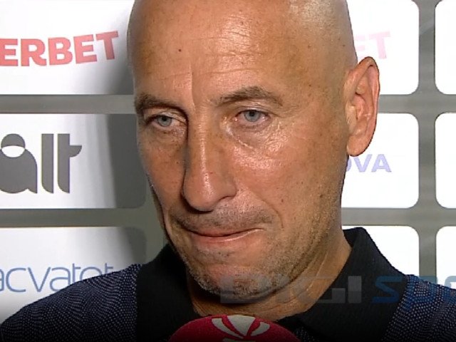 Robert ilyes avertizează: Urmează un război total