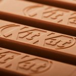Jaf „dulce” în Europa: 12 tone de KitKat furate, ciocolata dispare O încărcătură impresionantă de batoane de ciocolată KitKat, estimată la 12 tone, a fost furată în Europa, după ce hoții au pus mâna pe camionul care transporta marfa