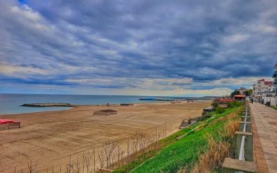 Președintele contestă la CCR o lege privind utilizarea plajelor Președintele României a sesizat Curtea Constituțională cu privire la neconstituționalitatea unei legi care modifică reglementările privind utilizarea plajelor de la Marea Neagră