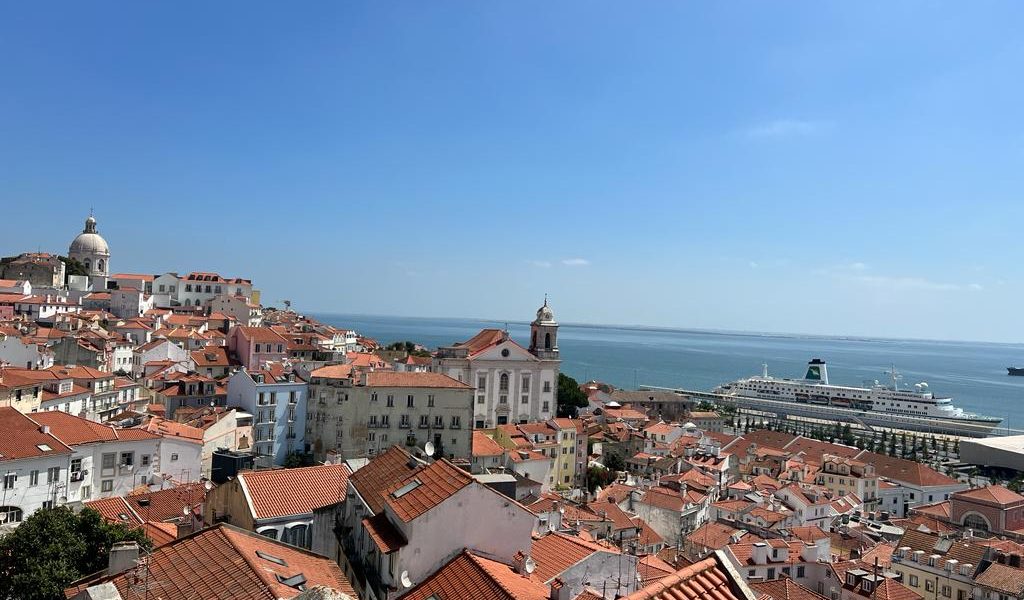 Guvernul de dreapta din Portugalia intensifică politica de imigrație, adoptând o reformă care vizează accelerarea expulzărilor imigranților fără acte