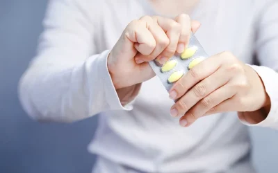 Lista medicamentelor gratuite și compensate, actualizată: Pacienții cu afecțiuni grave primesc acces la tratamente moderne Ministerul Sănătății a actualizat lista medicamentelor gratuite și compensate, o măsură care va facilita accesul pacienților la terapii moderne și, în unele cazuri, le va reduce semnificativ costurile de tratament