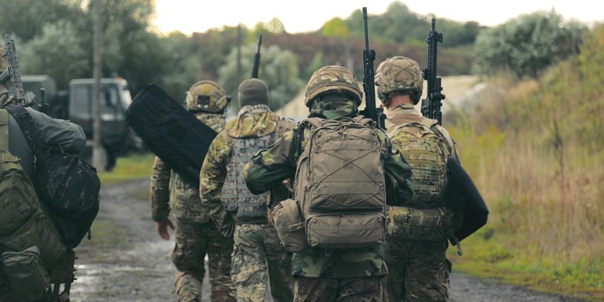 Croația reintroduce serviciul militar obligatoriu, pe fondul tensiunilor geopolitice Croația reintroduce serviciul militar obligatoriu, începând de luni, un program de pregătire de bază de două luni fiind lansat pentru tinerii recruți