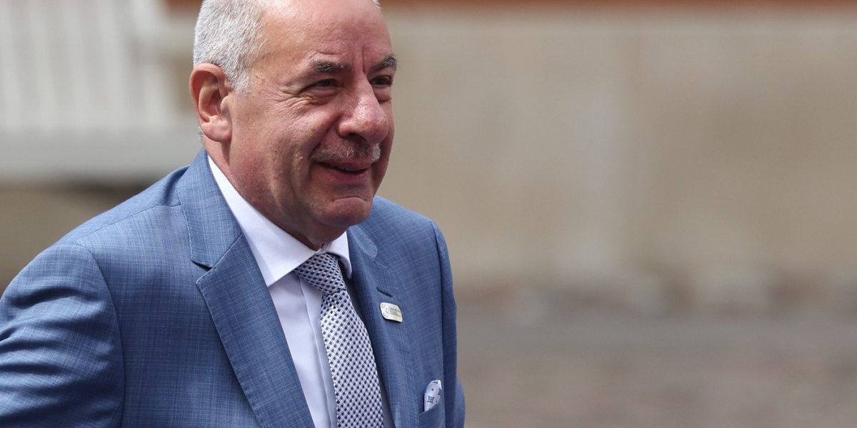 Ziua Maghiarilor de Pretutindeni: Președintele Ungariei, prezent la Târgu Secuiesc Mii de oameni s-au adunat duminică la Târgu Secuiesc pentru a celebra Ziua Maghiarilor de Pretutindeni, eveniment la care a participat și președintele Ungariei, Sulyok Tamas