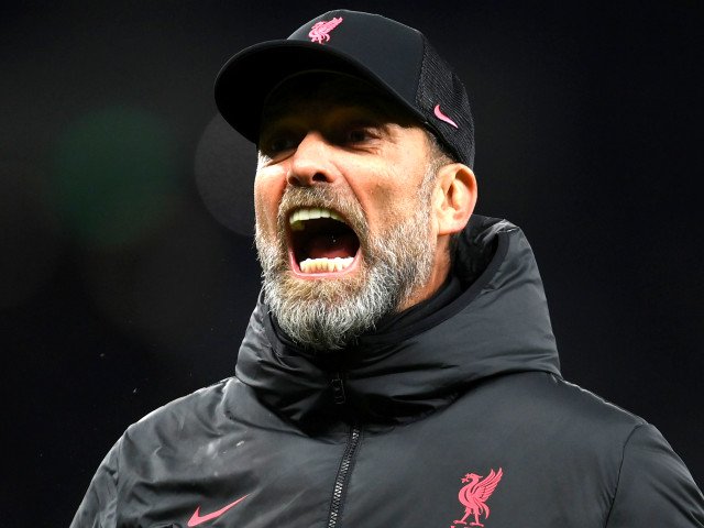 Klopp, aproape de banca Germaniei? Antrenorul ar putea prelua „Mannschaft” după Cupa Mondială Jürgen Klopp, recent numit responsabil cu monitorizarea activității cluburilor Red Bull, ar putea părăsi această funcție pentru a reveni pe banca unei echipe naționale