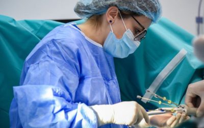 Un diagnostic neașteptat a schimbat radical viața unei tinere de 32 de ani Alina, o tânără de 32 de ani, a primit un diagnostic crunt, cancer de col uterin, care i-a schimbat radical viața