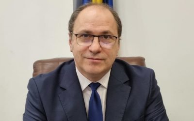 Mihai Dimian a depus jurământul și a preluat oficial funcția de ministru al Educației Mihai Dimian a depus astăzi jurământul de învestitură în funcția de ministru al Educației