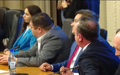 Adrian Câciu, reclamat la CNCD după afirmațiile xenofobe din Parlament Deputatul USR Iulian Lorincz a sesizat Consiliul Naţional pentru Combaterea Discriminării (CNCD) după ce Adrian Câciu, deputat PSD, a avut un schimb de replici aprinse cu un parlamentar UDMR