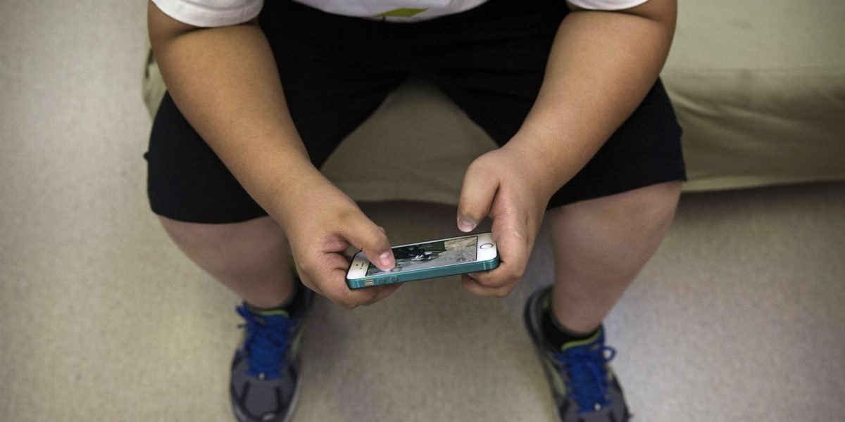 Obezitatea infantilă, o problemă globală în creștere: peste 220 de milioane de copii afectați până în 2040 Un raport recent trage un semnal de alarmă cu privire la creșterea alarmantă a obezității în rândul copiilor