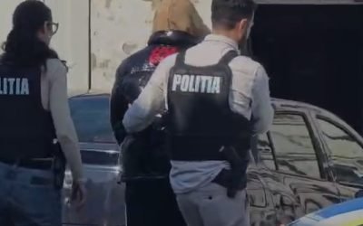 Kader Keita, fotbalistul Rapidului, arestat după ce ar fi lovit o femeie cu mașina și ar fi fugit de la locul accidentului Kader Keita, jucătorul echipei de fotbal Rapid București, a fost arestat preventiv pentru 24 de ore în urma unui accident rutier în care ar fi fost implicat