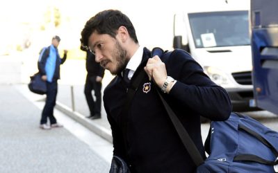 Cristi Tănase divorțează și va plăti pensie alimentară pentru fiica sa Fostul fotbalist Cristi Tănase a divorțat de soția sa, Adina Maria, iar instanța a stabilit ca acesta să plătească o pensie alimentară lunară de 2.500 de lei pentru fiica lor