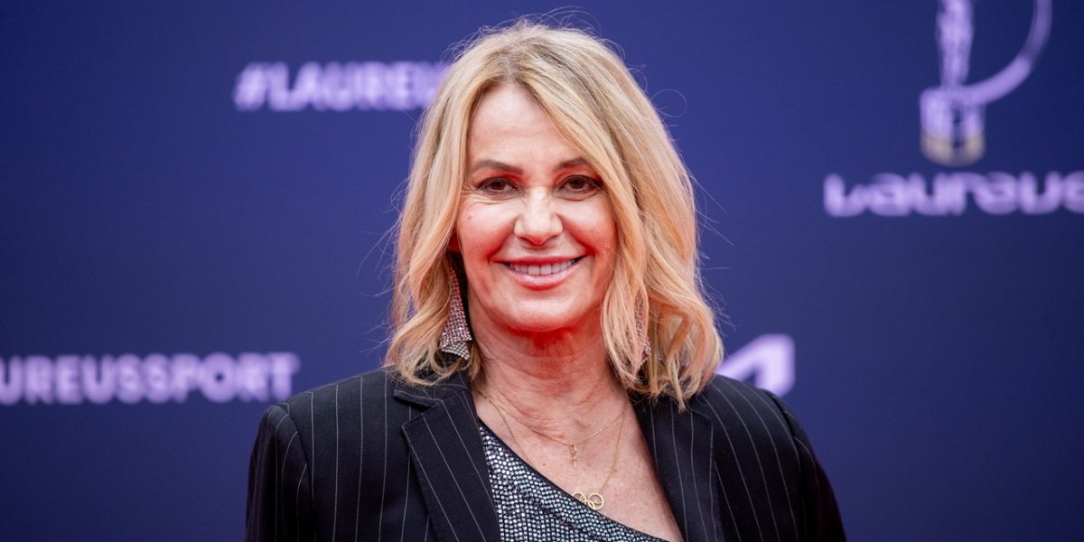 Nadia Comăneci, emoții de 1 Martie alături de mama sa, Ștefania Fosta mare gimnastă Nadia Comăneci a petrecut timp prețios cu mama sa, Ștefania, cu ocazia zilei de 1 Martie și a aniversării de 85 de ani a acesteia