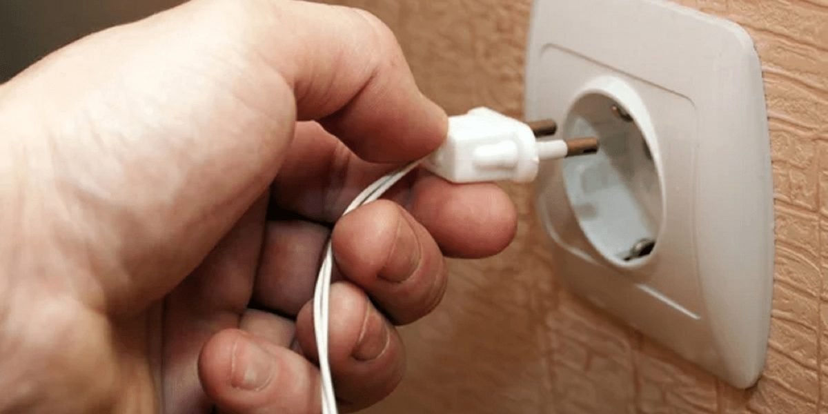 Aparatul crucial de scos din priză în timpul furtunilor