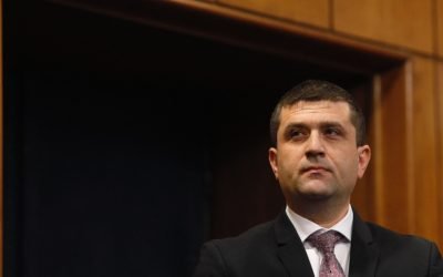 Miruță acuză PSD și PNL de risipă: „Bani împărțiți de oameni certați cu școala”