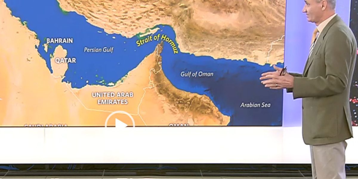 Amenințare cu foc la strâmtoarea hormuz: iranul vrea să blocheze transportul de petrol Tensiunile în Golful Persic ating cote alarmante, după ce Iranul a amenințat că va bloca strâmtoarea Hormuz, un punct vital de tranzit pentru transportul de petrol