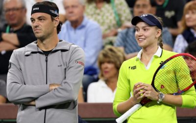 Rybakina, atinsă nepotrivit de un oficial la Indian Wells: imagini controversate Elena Rybakina, campioana de la Australian Open, a fost implicată într-un incident neplăcut la turneul demonstrativ de la Indian Wells