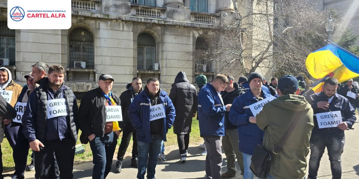 Mineri și energeticieni de la CEO protestează în fața Ministerului Energiei Un grup de cincizeci de mineri și energeticieni de la Complexul Energetic Oltenia (CEO) a început o grevă a foamei în fața Ministerului Energiei