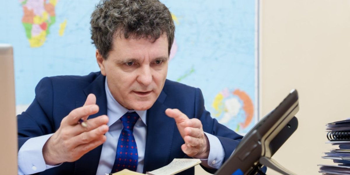 Nicușor Dan: Reacția la scandalul Ponta-Țoiu