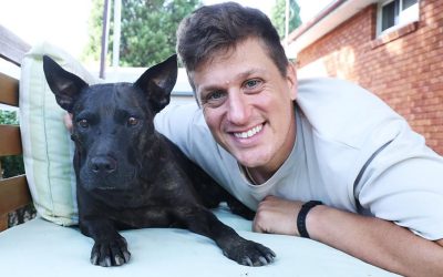 Un inginer de date creează un vaccin personalizat anti-cancer pentru câinele său, cu ajutorul inteligenței artificiale Un inginer de date australian a dezvoltat un vaccin personalizat împotriva cancerului pentru câinele său bolnav, folosind inteligența artificială (AI)