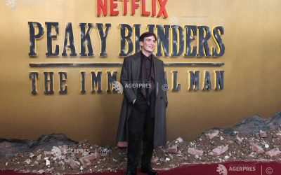 Reuniune de gală la Birmingham: Vedetele ‘Peaky Blinders’ au celebrat noul film Birmingham, Anglia – Fanii celebrului serial „Peaky Blinders” au avut parte de o seară de neuitat luni, odată cu avanpremiera lungmetrajului „Peaky Blinders: The Immortal Man” în inima orașului care a dat naștere poveștii